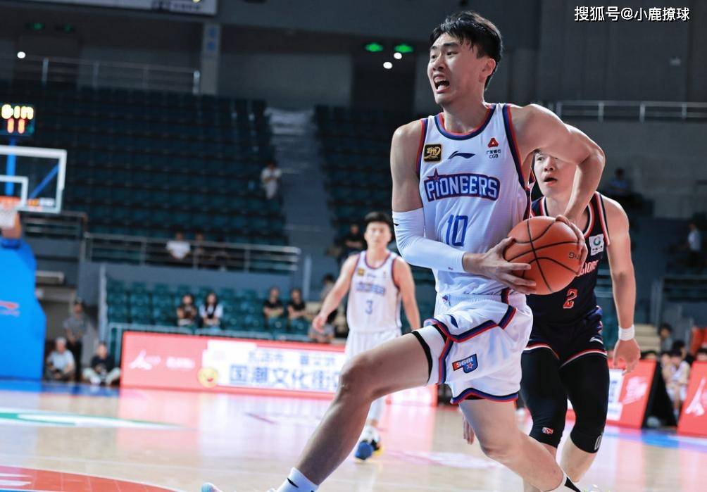 欧篮联赛程吃紧，法兰克福窗口期防线松动，引发热议，赛季目标并未改变的简单介绍贝博官网平台